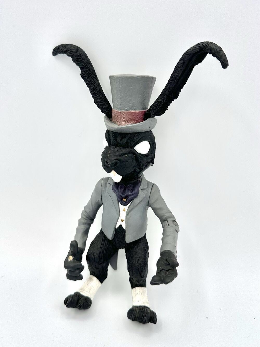 RARE 2000 American McGee's Alice WHITE RABBIT BLACK Rabbit Variant - READ